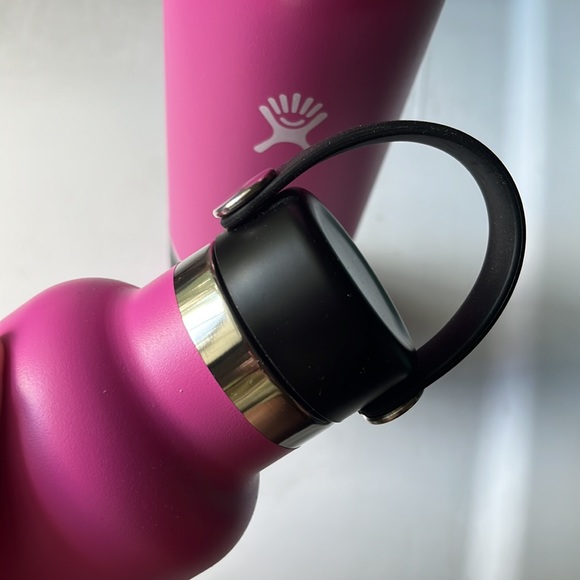 NWT Hydro Flask 24oz Standard Mouth in Carnation - Picture 6 of 6